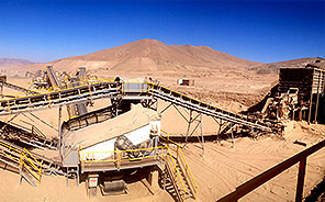 智利科皮亚波铁矿石开采